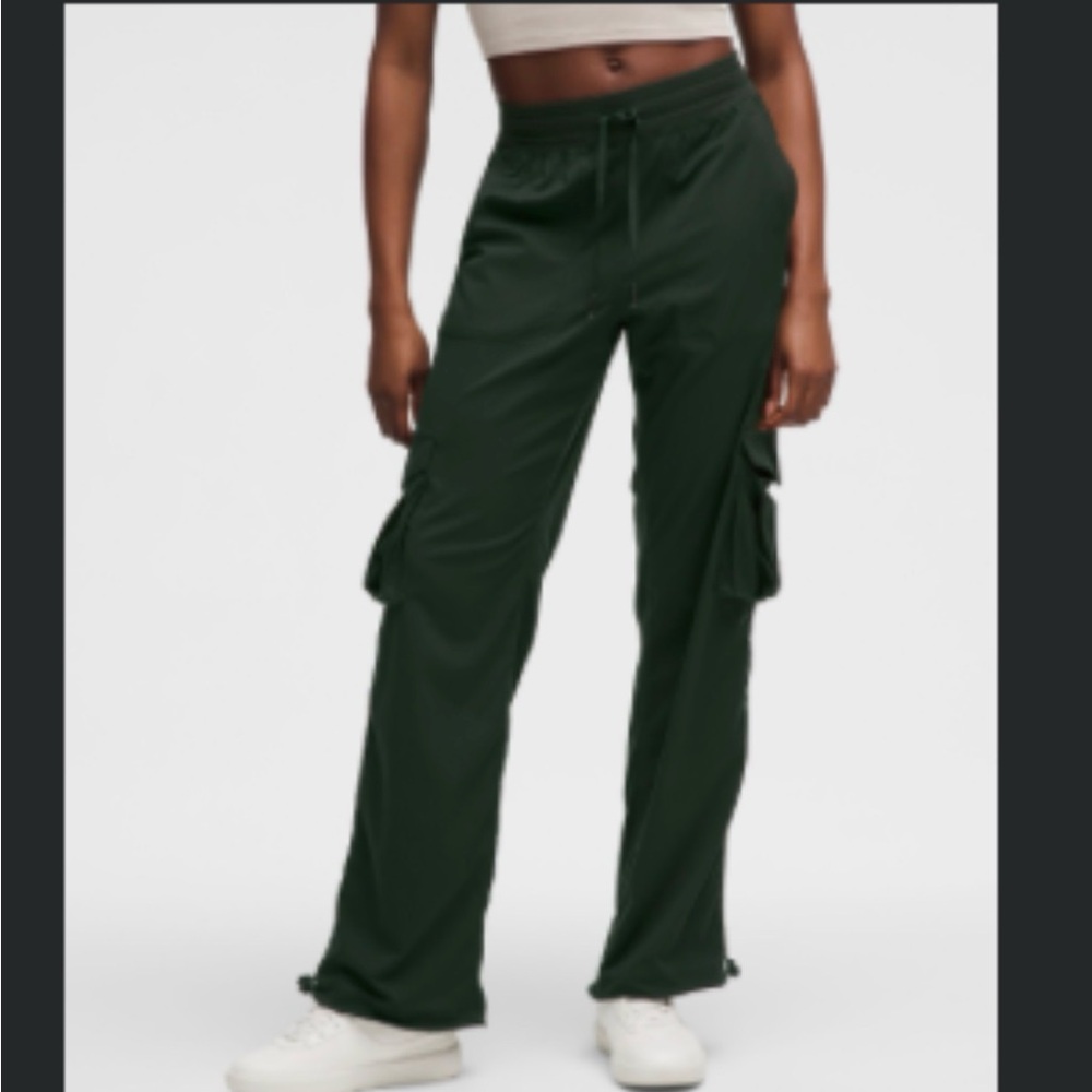 Lululemon Dance Studio Relaxed-Fit MR Cargo Pant RNFG L